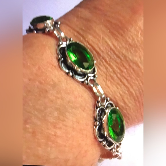 Peridot 925 Sterling Silver Bracelet - Picture 1 of 3